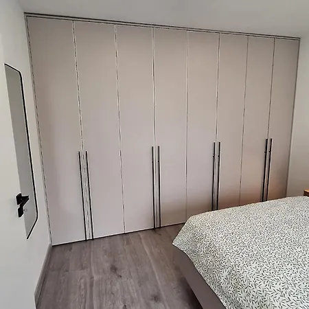 Vajanskeho - Apartment *